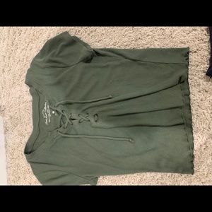 olive green laced holister t shirt